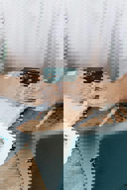 Expert LMS Solutions: Communication