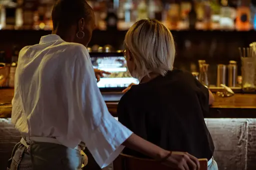 Expert LMS Industries: Restaurant LMS & Training Software for Multi Location Restaurant Groups