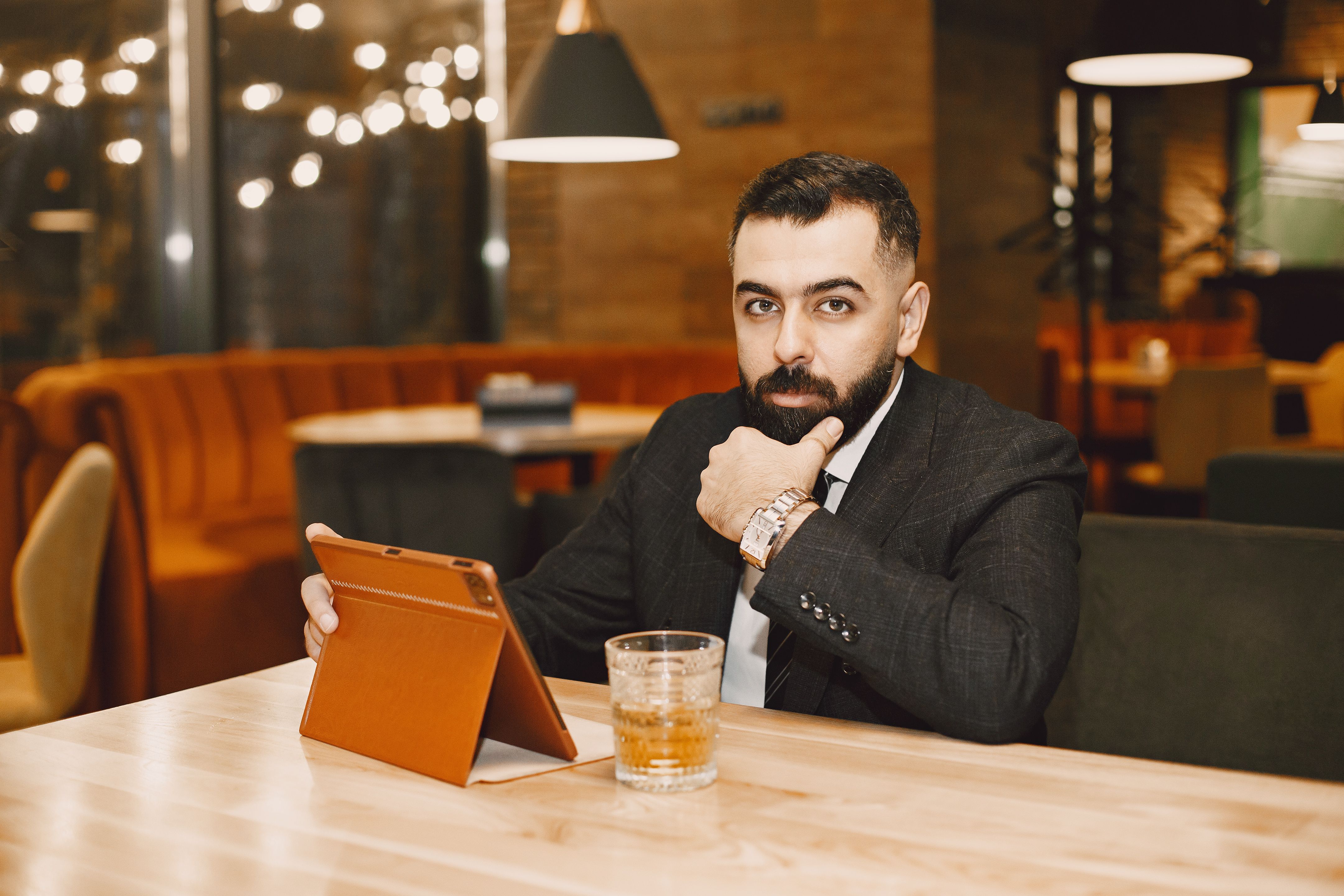 US Tablet Training App For Hospitality | Frontline Staff LMS Software