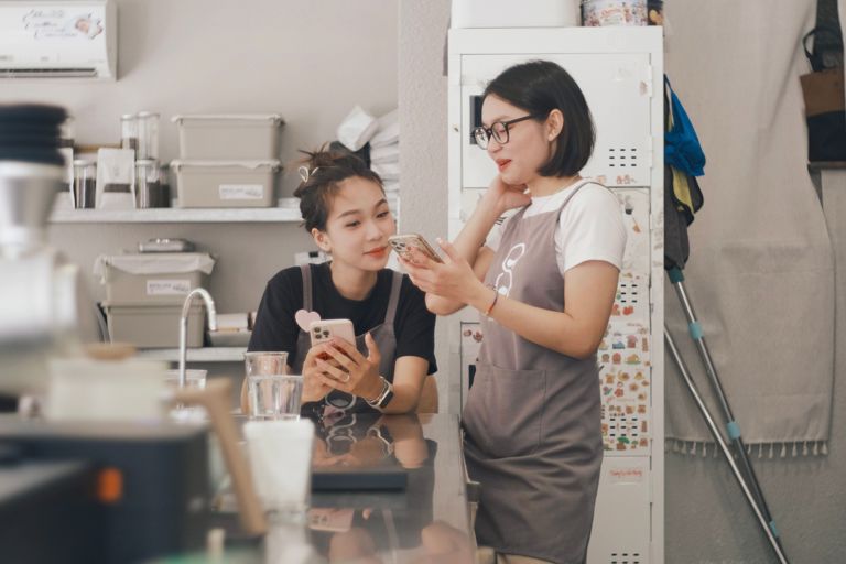 Multi-Site Communication in Hospitality: Why Effective Employee Communication Is Essential for Modern Hospitality Businesses